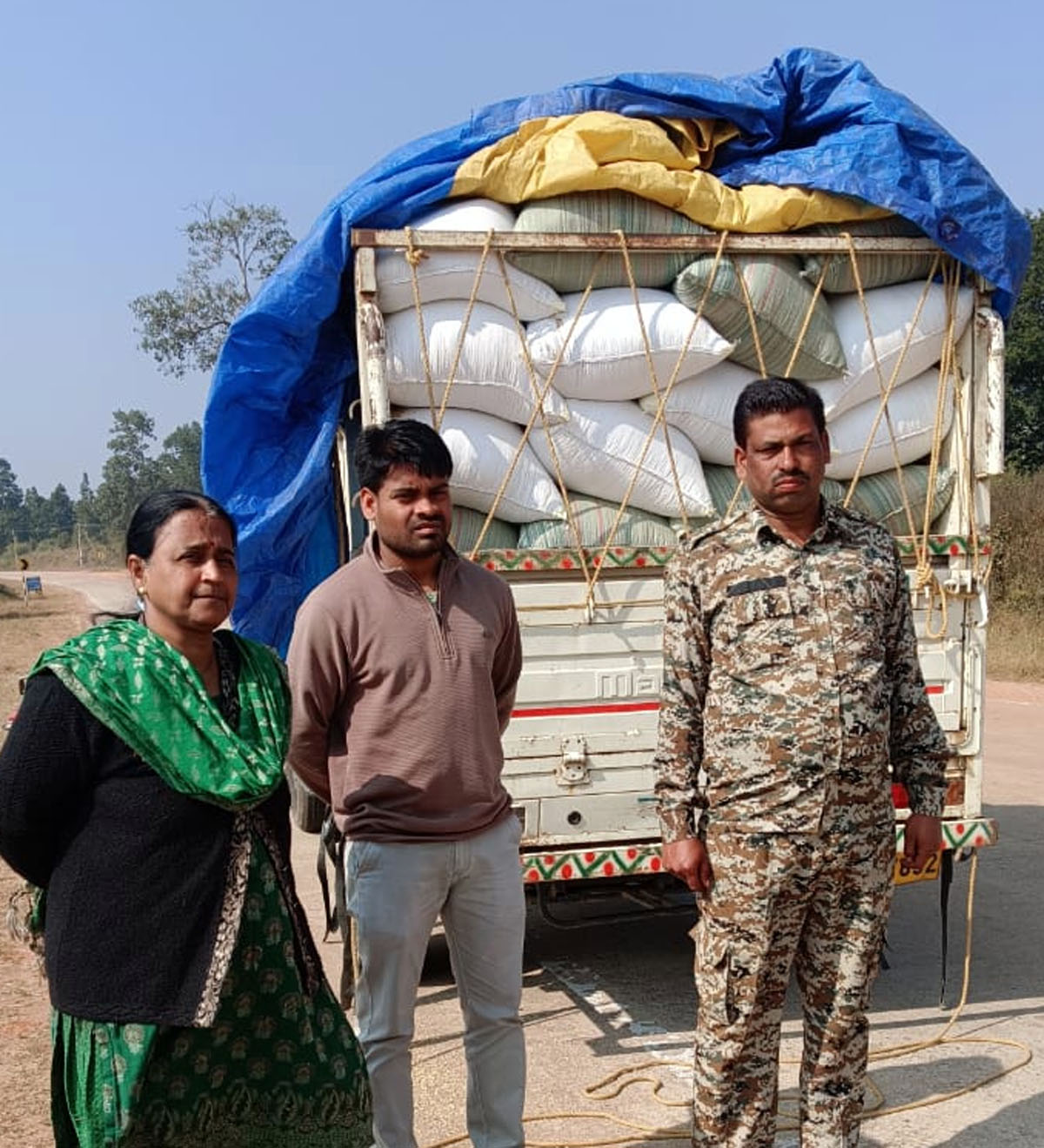 60 बोरी अवैध धान  जब्त