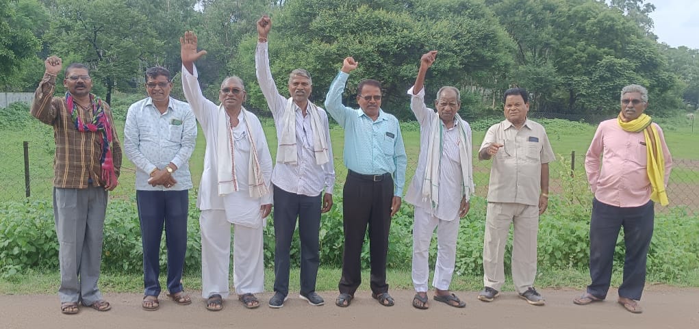 नारेबाजी करते हुए दरस्ट के संस्थापक सदस्य ।