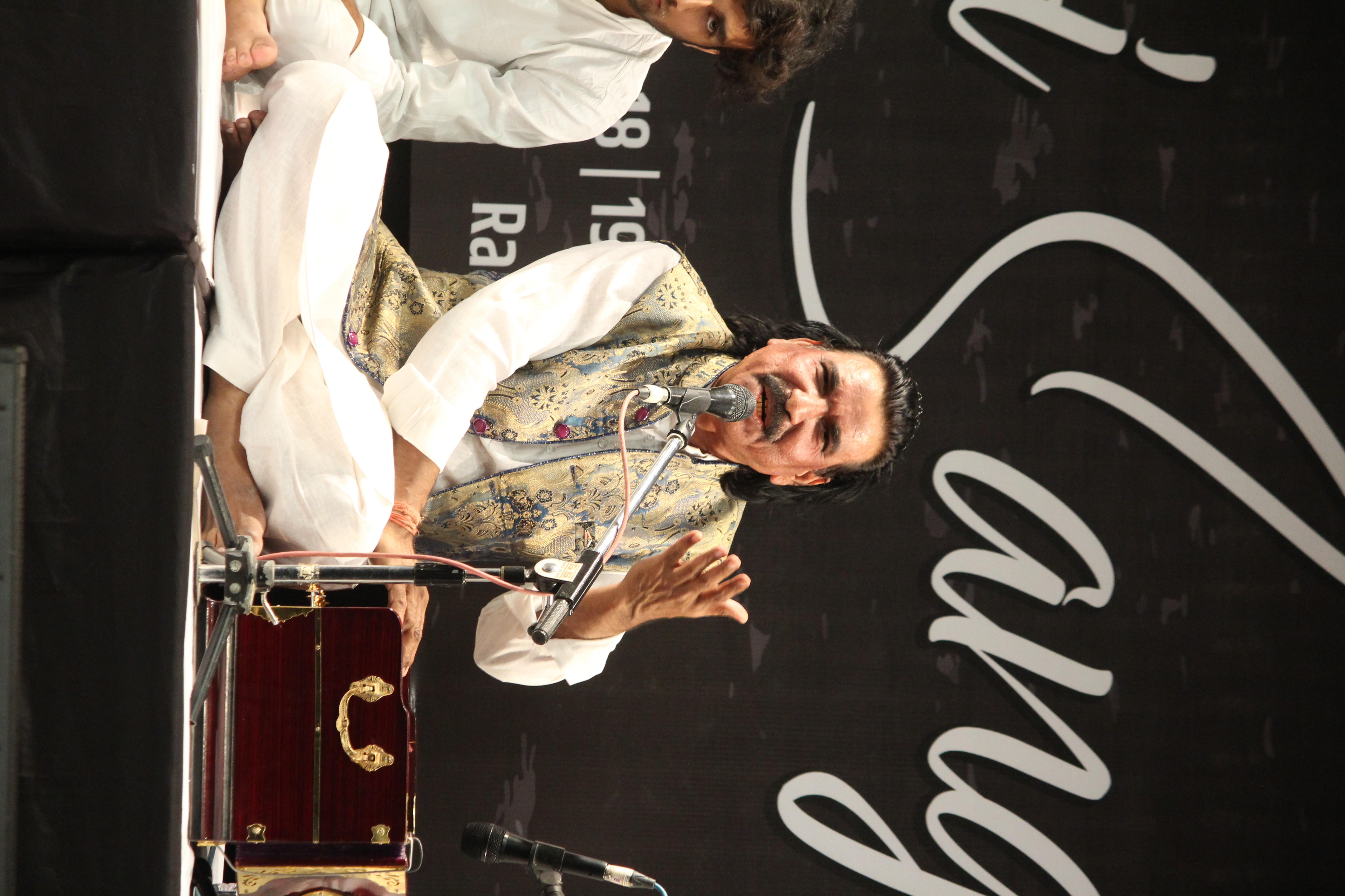 जवाहर कला केंद्र: सूफी सुरों से सजी शाम में गाया करम है ये ख़्वाजा तेरा जवाहर कला केंद्र: सूफी सुरों से सजी शाम में गाया करम है ये ख़्वाजा तेरा