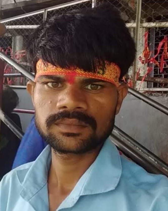 मृतक मंगला प्रसाद यादव की फाइल फोटो।