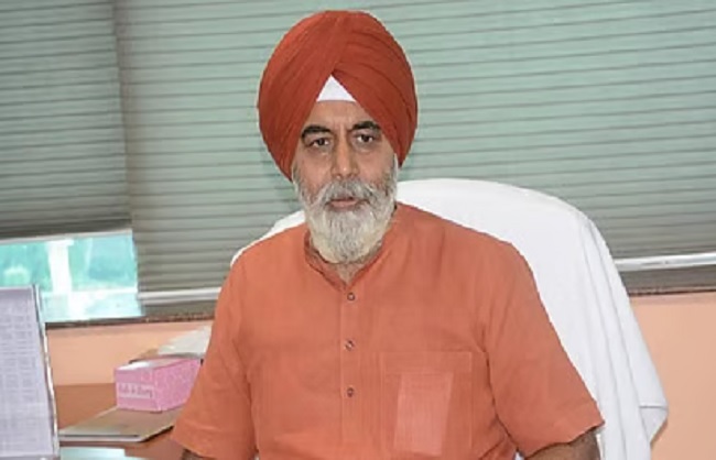 दिल्ली के महापौर राजा इकबाल सिंह (फाइल फोटो)।