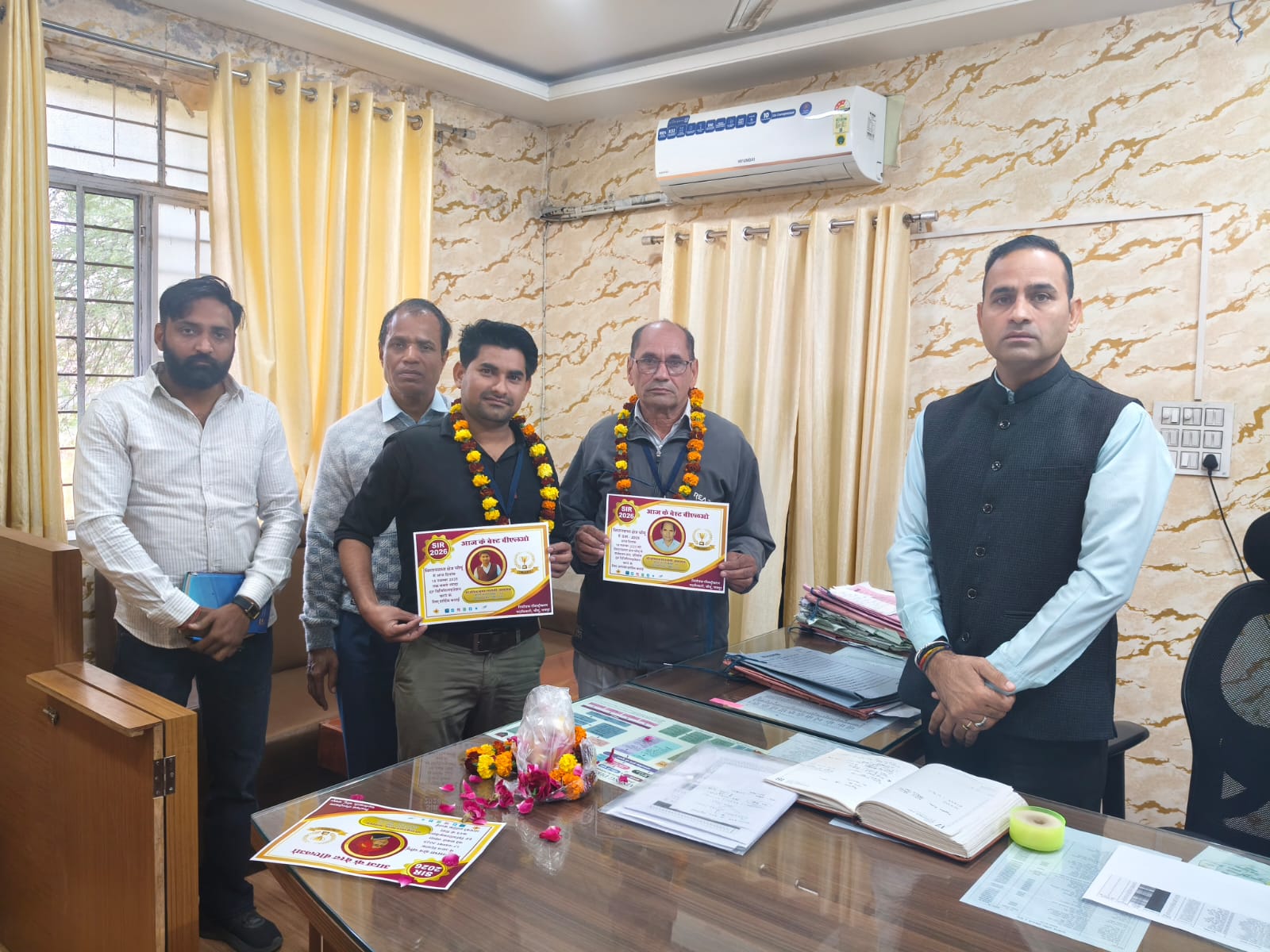 जयपुर जिल में बेहतर प्रदर्शन के लिए बीएलओ का किया जा रहा सम्मान