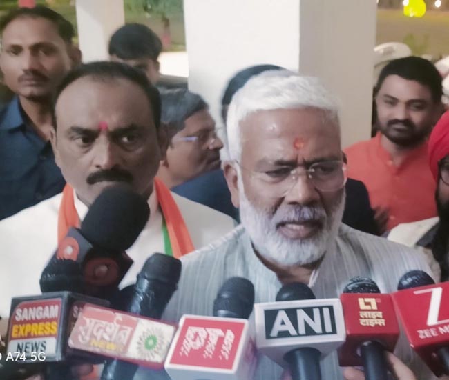 स्वतंत्र देव सिंह