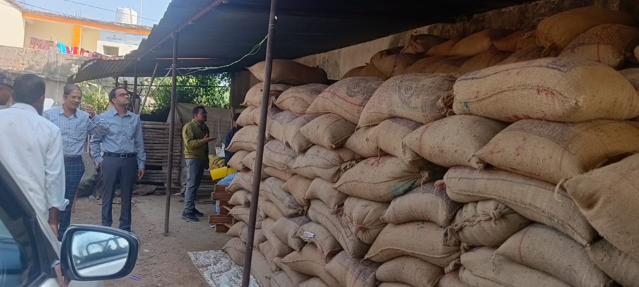 अवैध धान जब्त अवैध धान जब्त