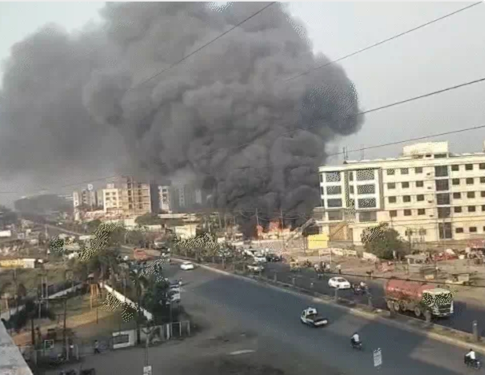 सूरत में आग