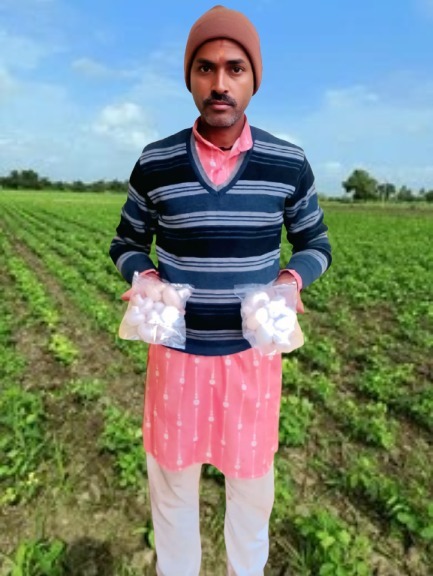 मसरूम उत्पादन के साथ प्रगतिशील किसान