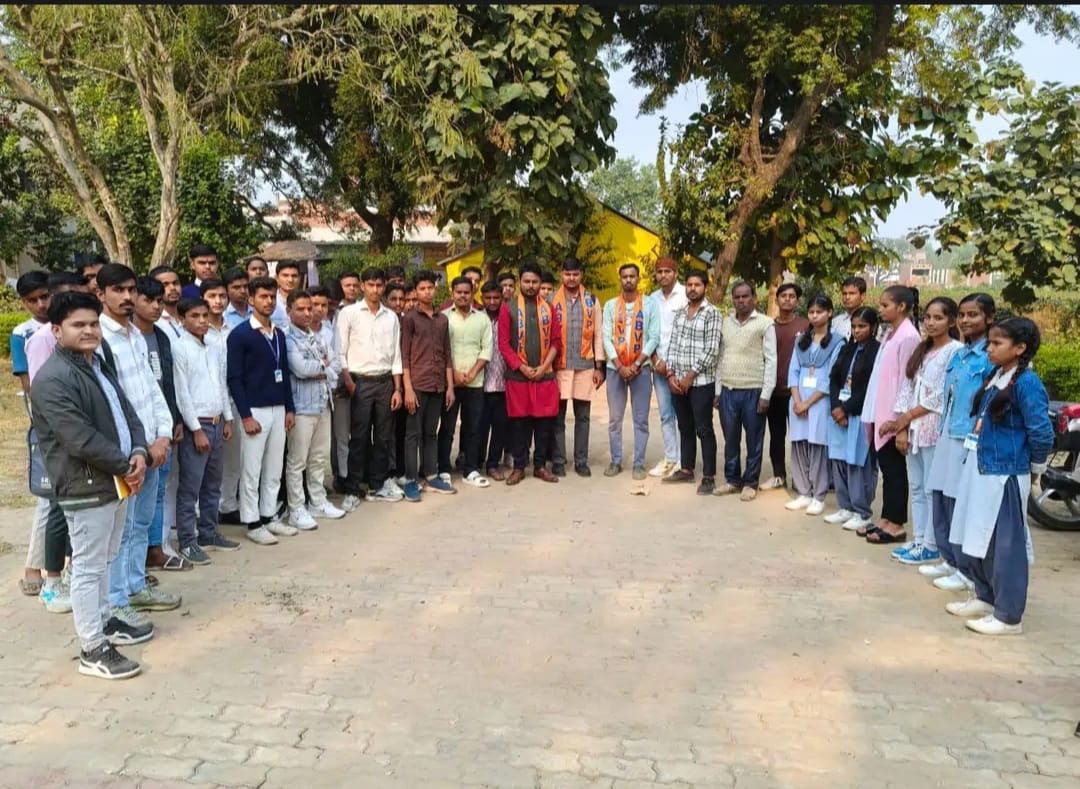 विद्यार्थी परिषद की नवगठित कार्यकारिणी के सदस्य