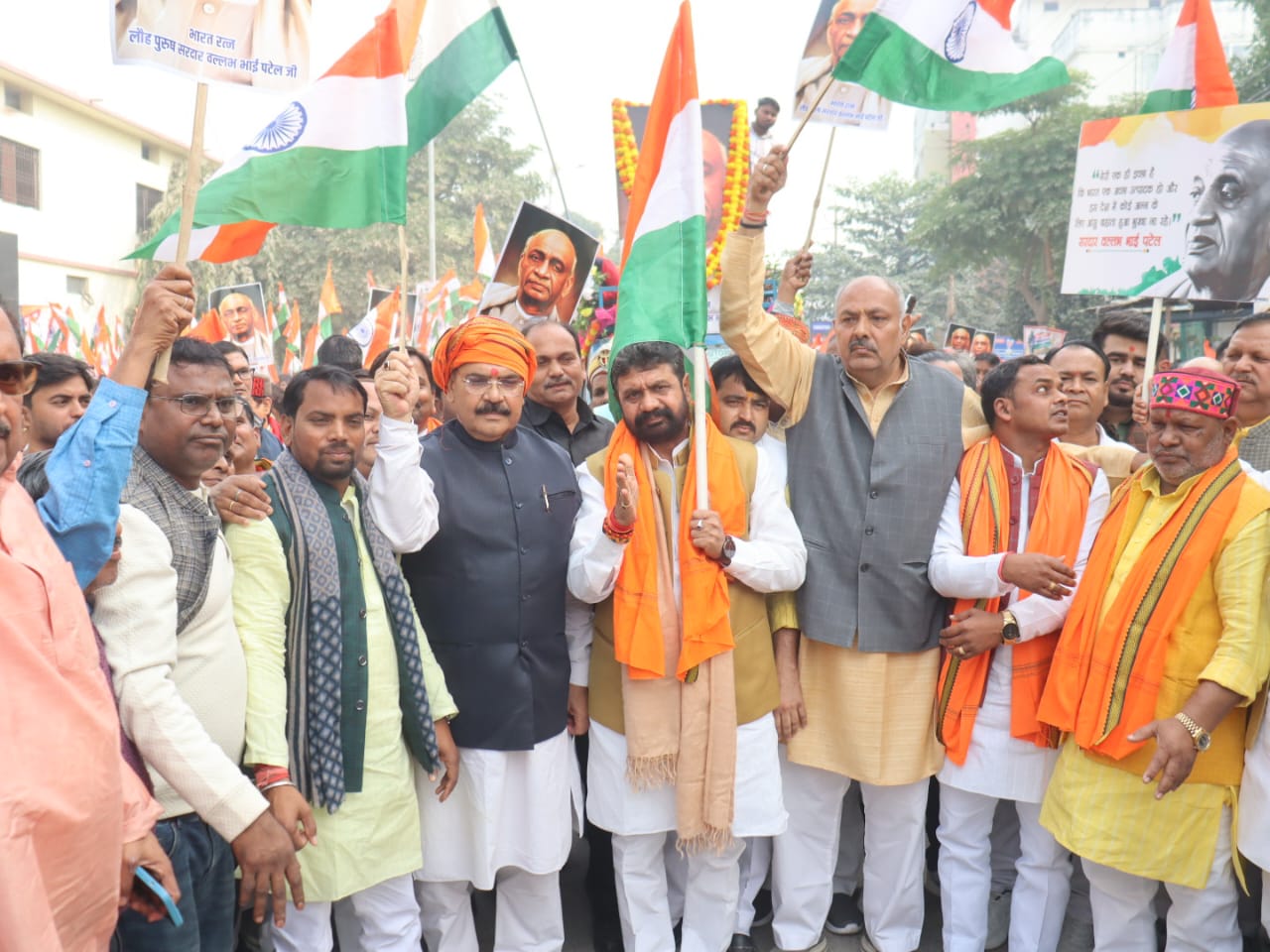एकता यात्रा में शामिल आयुष मंत्री और भाजपा नेता