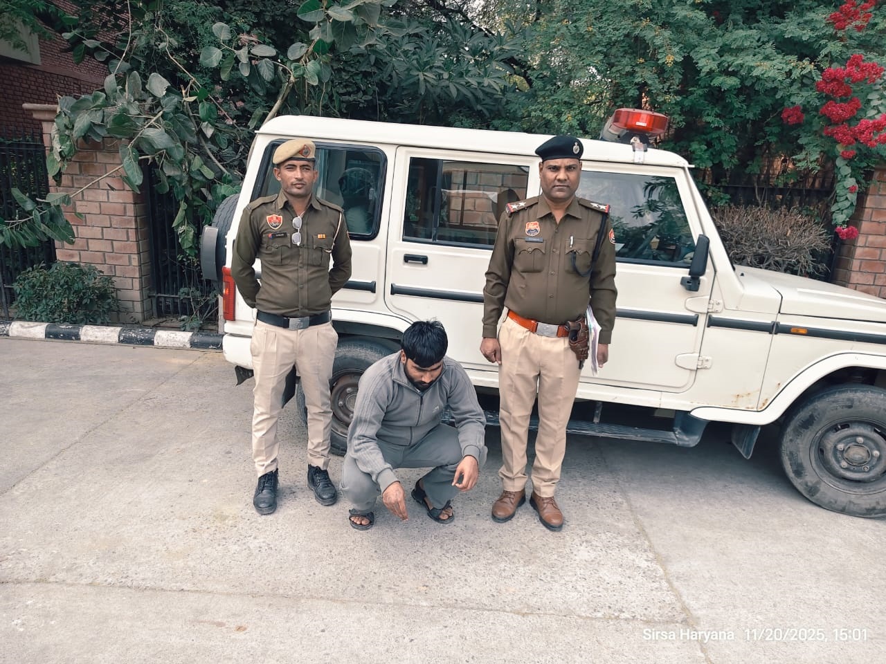 चूरापोस्त तस्करी मामले में वांछित आरोपी।