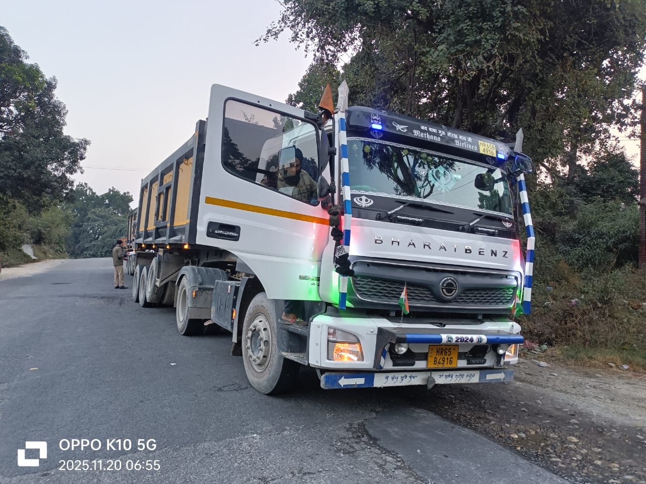 आर टी ओ  सिरमौर की खनन माफिया पर कड़ी कार्यवाई 2 दिनों में 9 लाख का जुर्माना