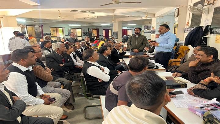 एसआईआर अधिवक्ताओं को सिखाई ईएफ भरने व मैपिंग की प्रक्रिया