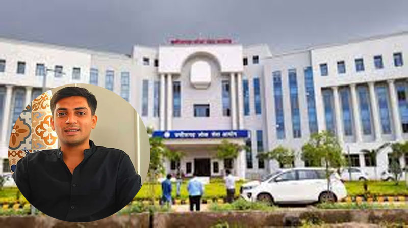 दुर्ग के टाॅपर देवेश प्रसाद साहू