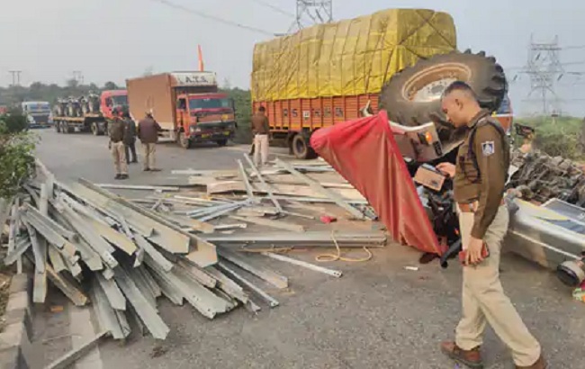 जोरासी घाटी पर तेज रफ्तार ट्रैक्टर-ट्रॉली पलटी,