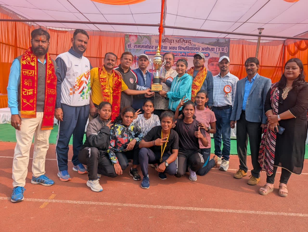 पुरुष एवं महिला वर्ग में ओवरऑल चैंपियन पुरुष एवं महिला वर्ग में ओवरऑल चैंपियन