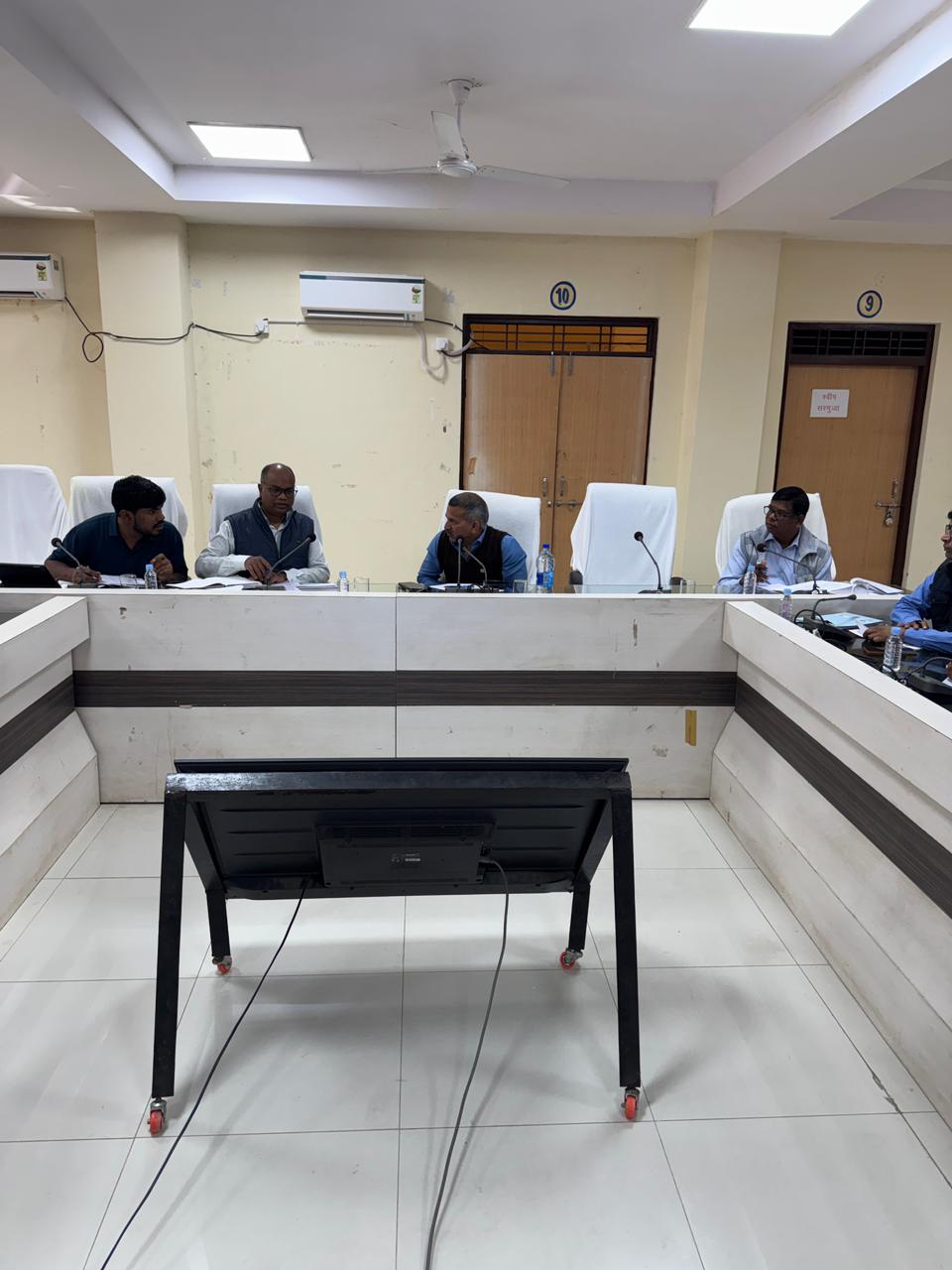 धान खरीदी व्यवस्था की समीक्षा बैठक