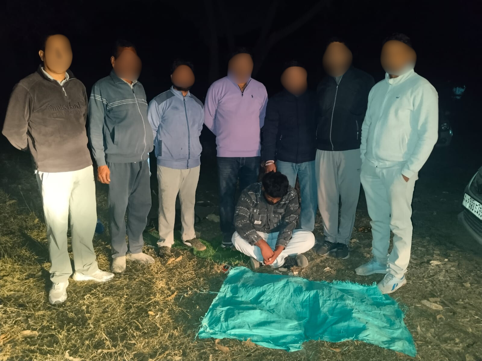 चिट्टे के साथ पकड़ा गया आरोपी।