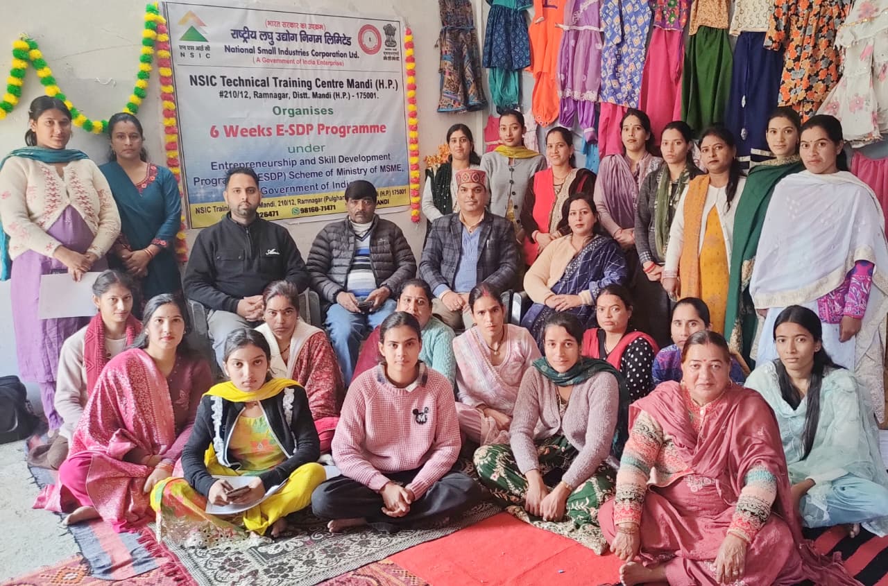एनएसआईसी 25 महिलाओं को दिया कौशल विकास प्रशिक्षण। एनएसआईसी 25 महिलाओं को दिया कौशल विकास प्रशिक्षण।