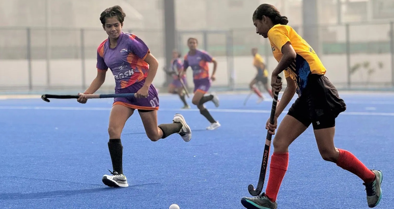 मैच के दौरान एक्सन में खिलाड़ी (फोटो- हॉकी इंडिया)