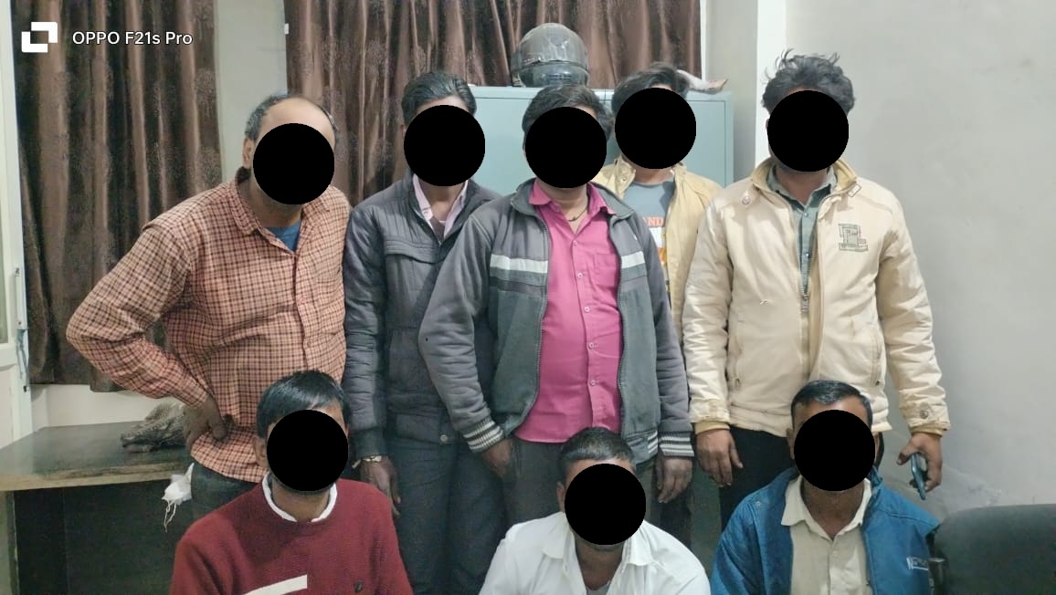 अशोकनगर: सामूहिक रूप से सडक़ अवरुद्ध करने वाले आठ लोगों के विरुद्ध कार्रवाई