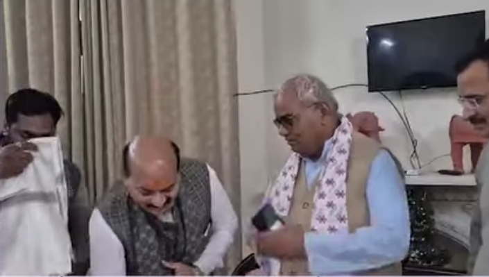 सप्ताह में एक दिन अपने सरकारी स्कूलों में विद्यार्थी परंपरागत पोशाक पहन कर स्कूल जा सकेंगे— दिलावर