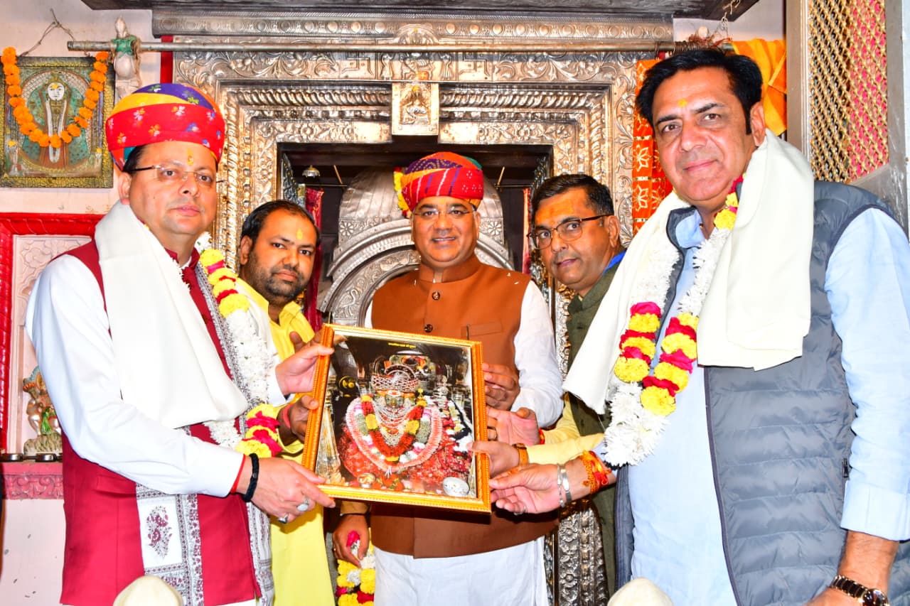 मुख्यमंत्री पुष्कर सिंह धामी ने तीर्थराज पुष्कर में।