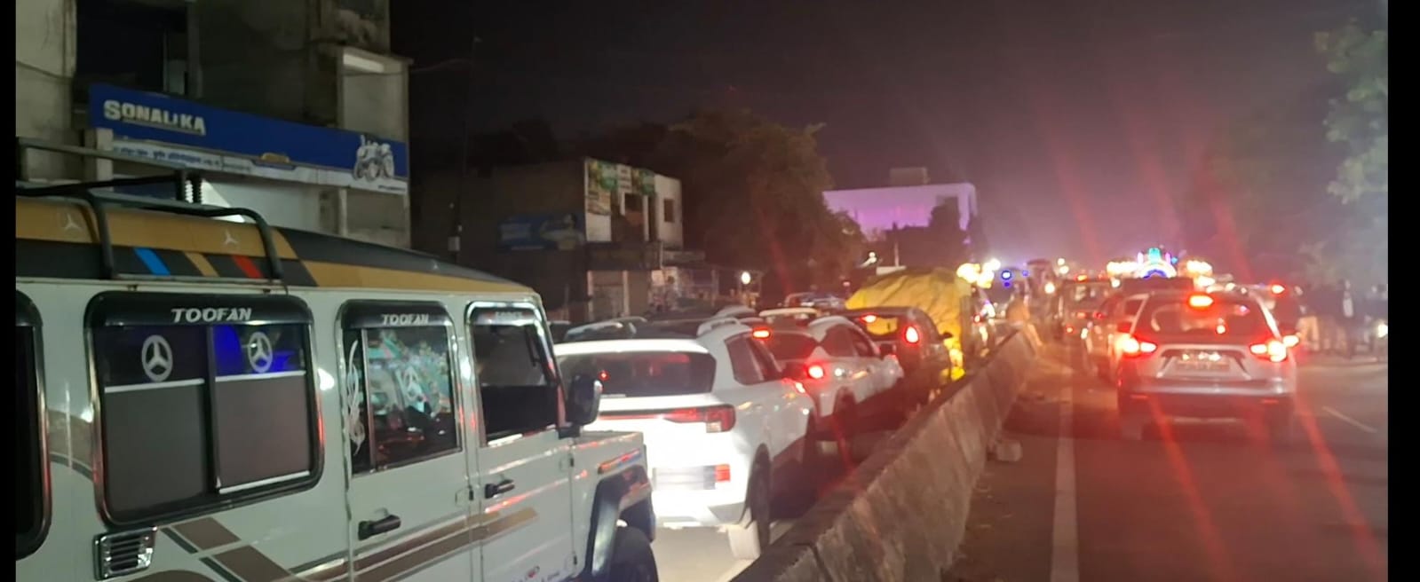 दमोह में 6 मेरिज गार्डन संचालकों के विरूद्ध एफआईआर दर्ज दमोह में 6 मेरिज गार्डन संचालकों के विरूद्ध एफआईआर दर्ज