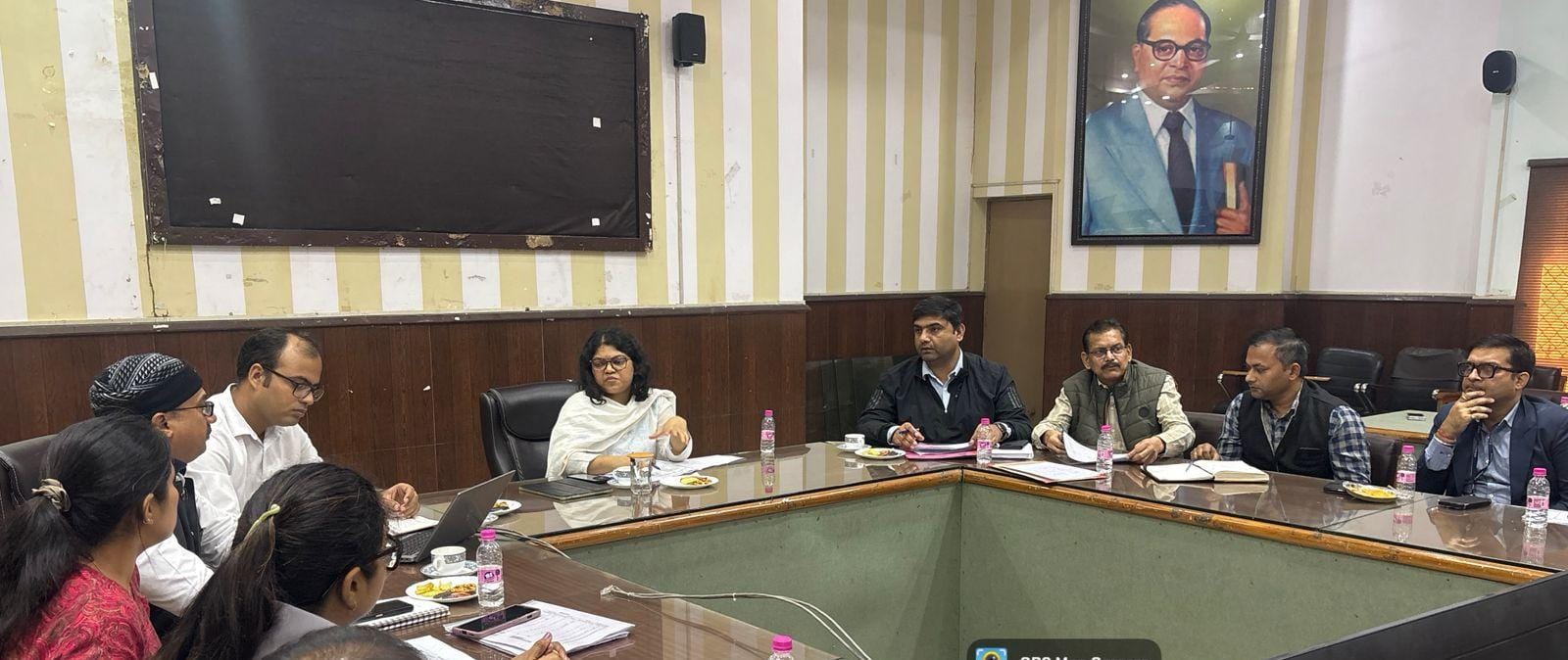 योजनाओं के कार्य में शिथिलता बरतने वाले अधिकारी 15 दिनों में नहीं लाये सुधार, तो होगी कार्रवा