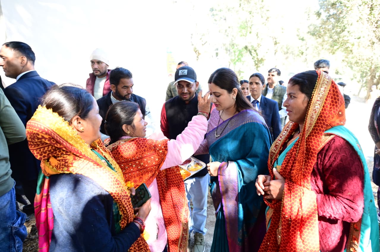 गीता धामी का चंपावत दौरा गीता धामी का चंपावत दौरा