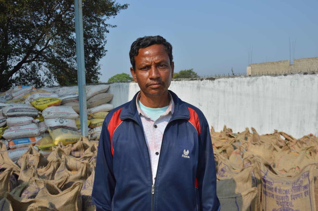 कोरबा : छुरी सहकारी समिति में किसान कृष्ण सिंह ने किया सुचारु धान विक्रय