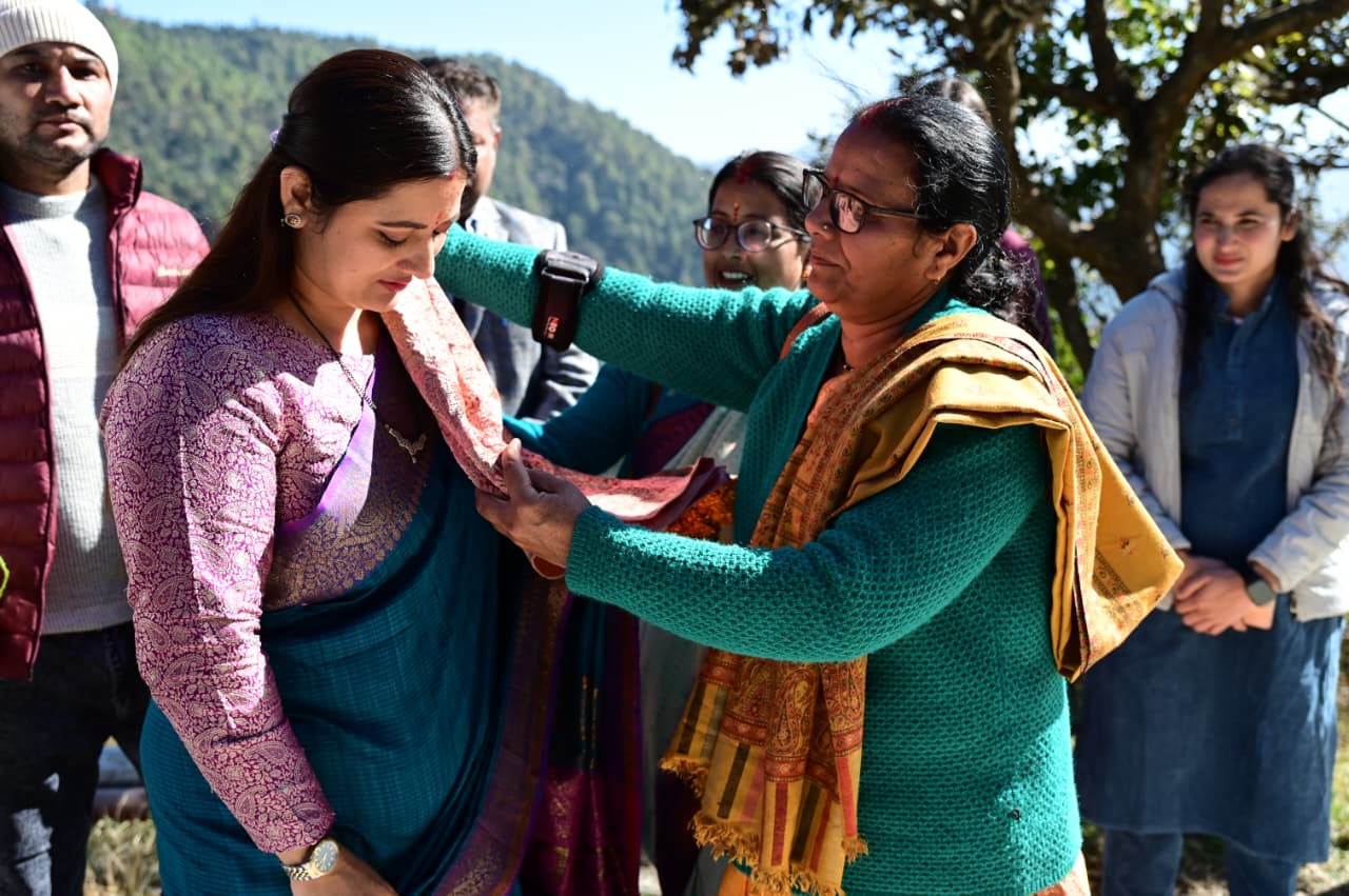 गीता धामी का चंपावत दौरा गीता धामी का चंपावत दौरा