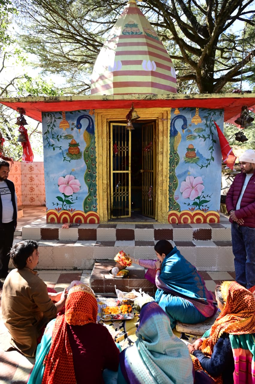 गीता धामी का चंपावत दौरा गीता धामी का चंपावत दौरा
