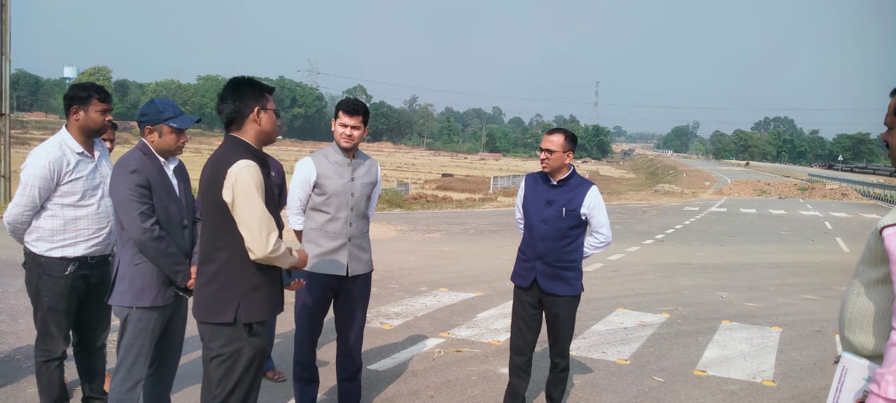कोरबा कलेक्टर ने राष्ट्रीय राजमार्ग एवं जल संसाधन संबंधी कार्यों का किया निरीक्षण कोरबा कलेक्टर ने राष्ट्रीय राजमार्ग एवं जल संसाधन संबंधी कार्यों का किया निरीक्षण