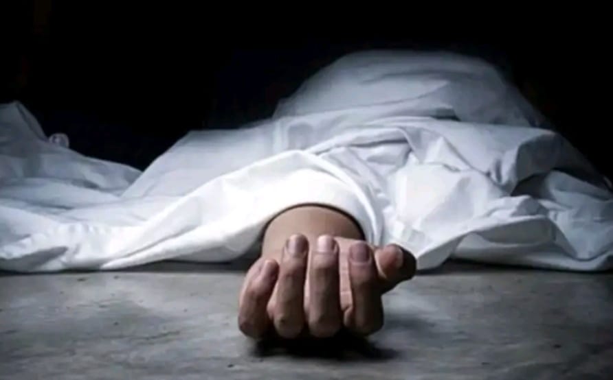 सूने घर मे युवती ने फांसी लगाकर की आत्महत्या की