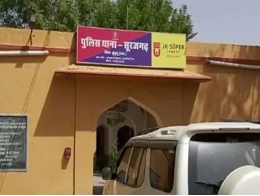 कार बाइक भिडंत