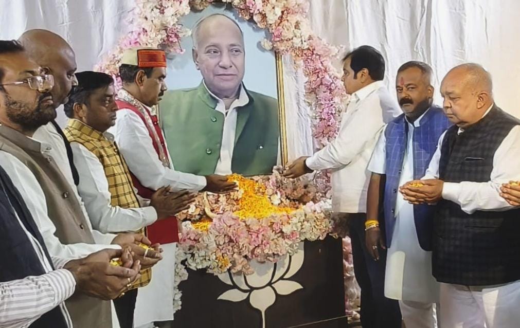 कार्यकर्ताओं के लिए सदैव खड़े रहने वाले गोपाल अवस्थी संगठन की जीवंत शक्ति थे