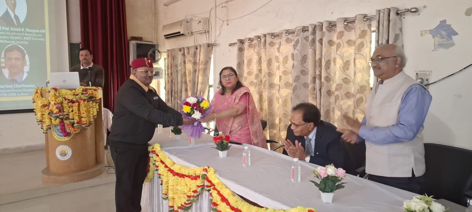 डीडीयूजीयू में ‘लैब टू मार्केट प्लेस’ विषय पर उच्चस्तरीय संगोष्ठी आयोजित*