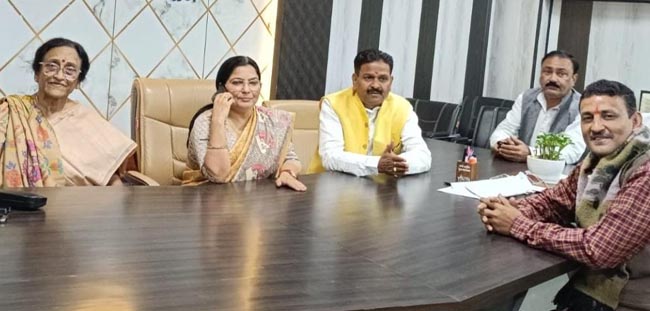 मंत्री रजनी तिवारी मंत्री रजनी तिवारी