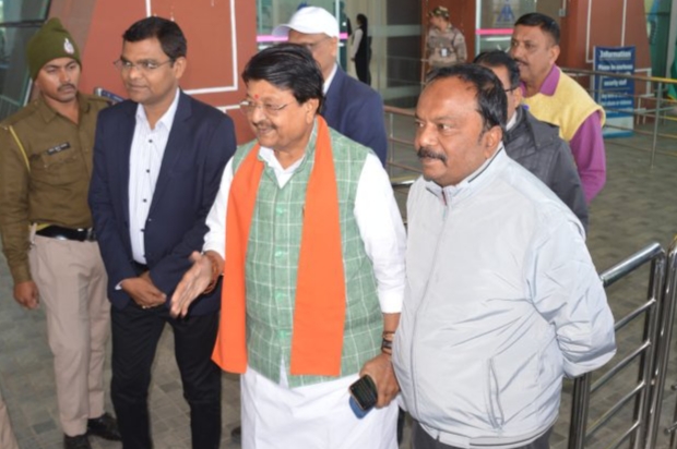 नगरीय प्रशासन और आवास मंत्री पहुंचे अल्प प्रवास पर