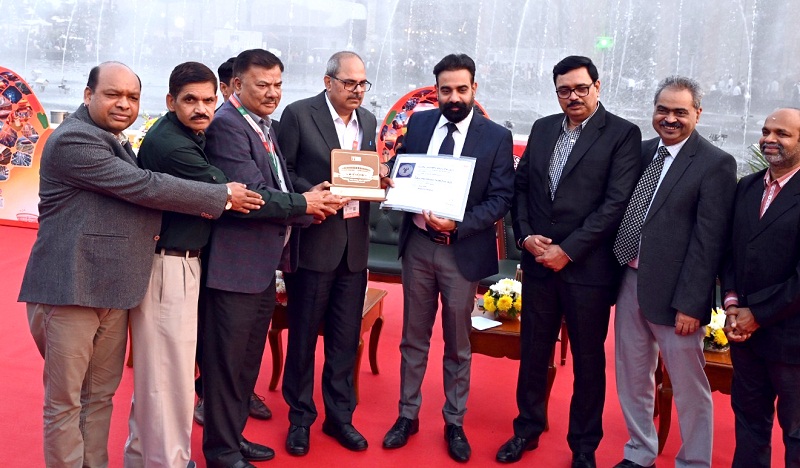 अंतरराष्ट्रीय व्यापार मेले में मध्य प्रदेश मण्डप को मिला रजत पदक