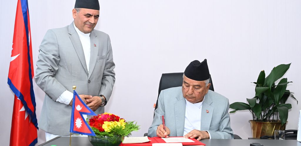 राष्ट्रपति के पास भेजा गया अध्यादेश राष्ट्रपति के पास भेजा गया अध्यादेश