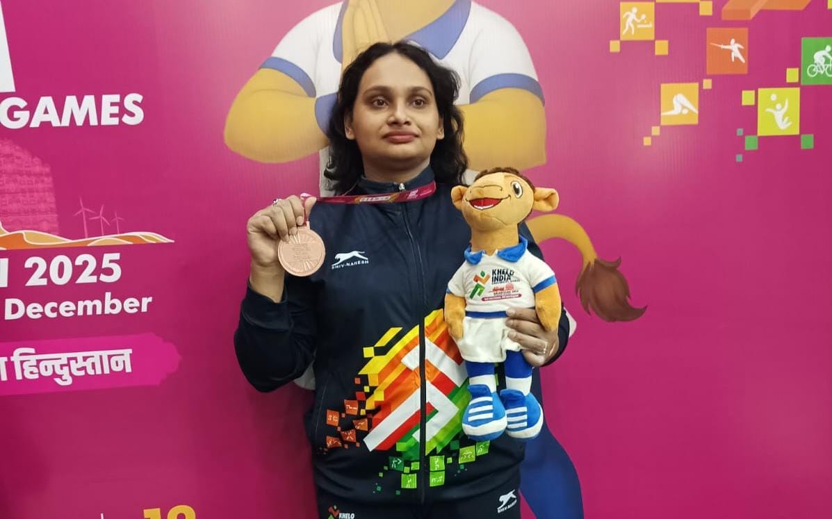 सीएसजेएमयू की सोवेता कुंडू ने पाँचवें खेलो इंडिया विवि खेलों में भारोत्तोलन (77 किलोग्राम) वर्ग में प्राप्त किया तीसरा स्थान