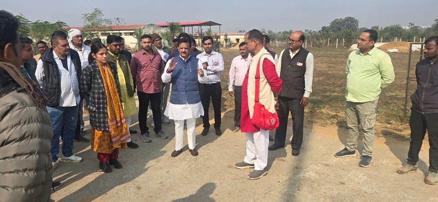 उप मुख्यमंत्री राजेन्‍द्र शुक्ल ने रीवा जिले में स्थित बसामन मामा गो-अभयारण्य का किया भ्रमण