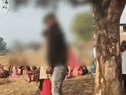 पेड़ पर लटका मिला प्रेमी जोड़े का शव