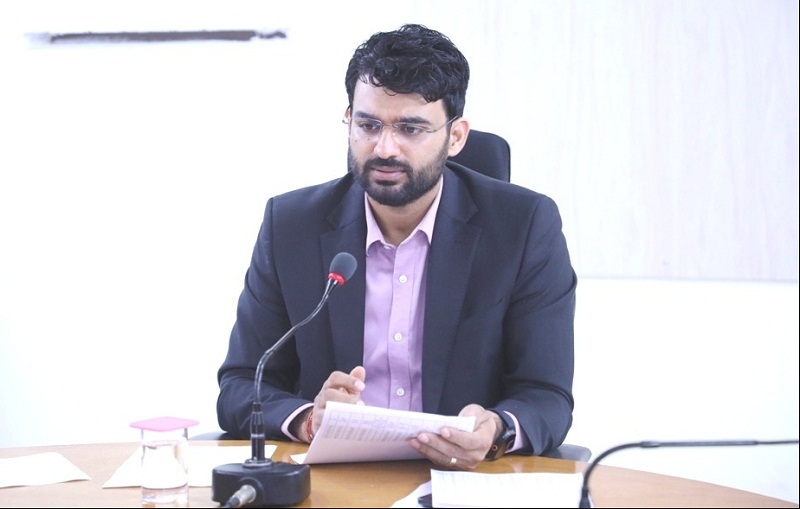 कलेक्टर हिमांशु चंद्रा