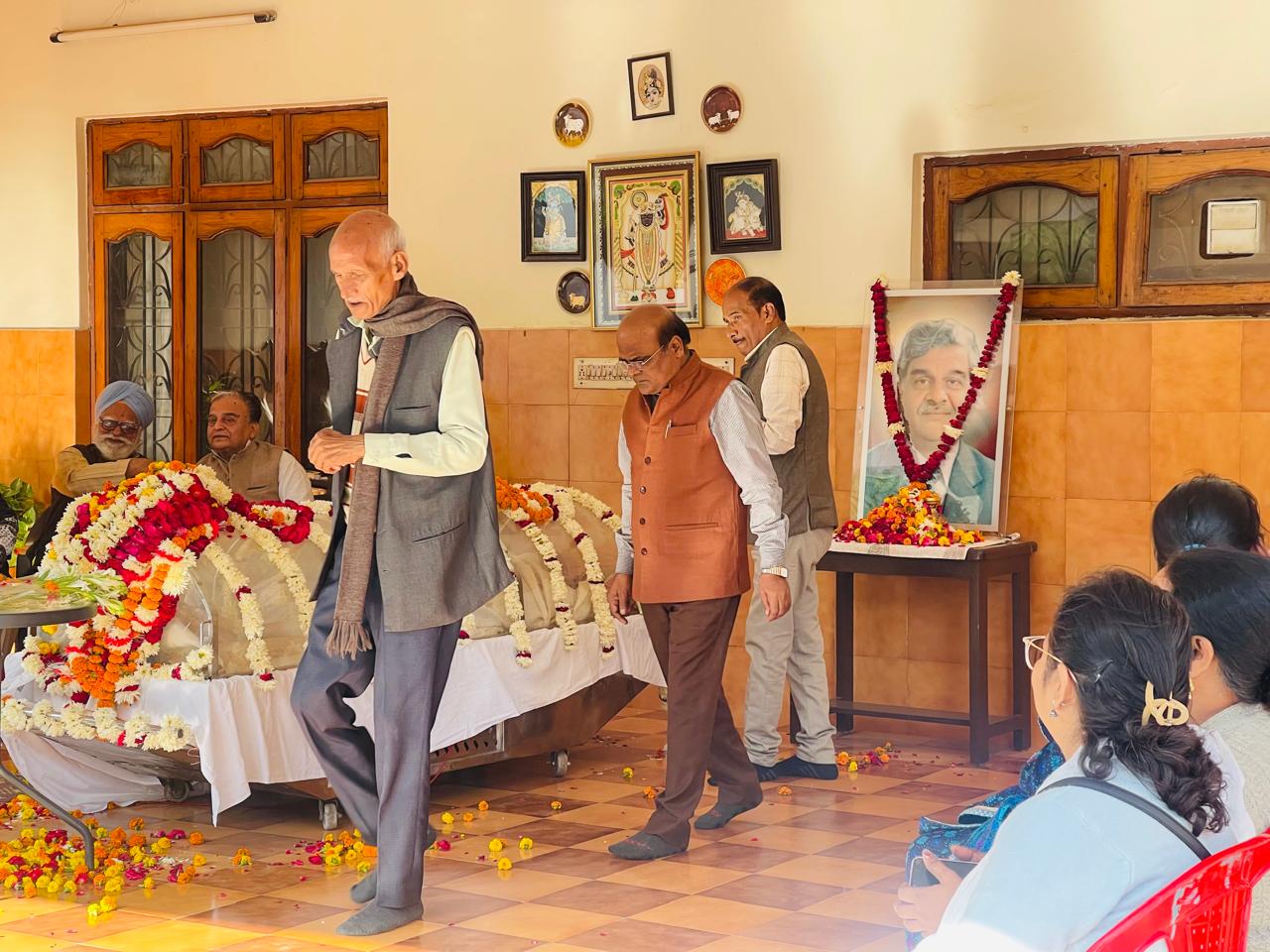 श्रीप्रकाश जायसवाल को श्रद्धांजलि देते शुभचिंतक