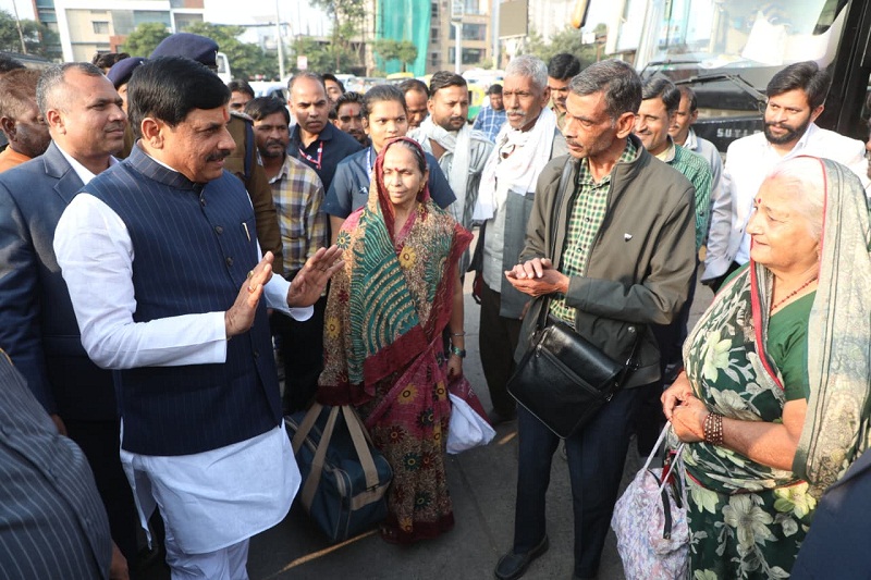 मुख्‍यमंत्री ने उज्‍जैन में मतदाताओं से चर्चा कर एसआईआर कार्य में सहभागिता के लिए प्रोत्साहित किया