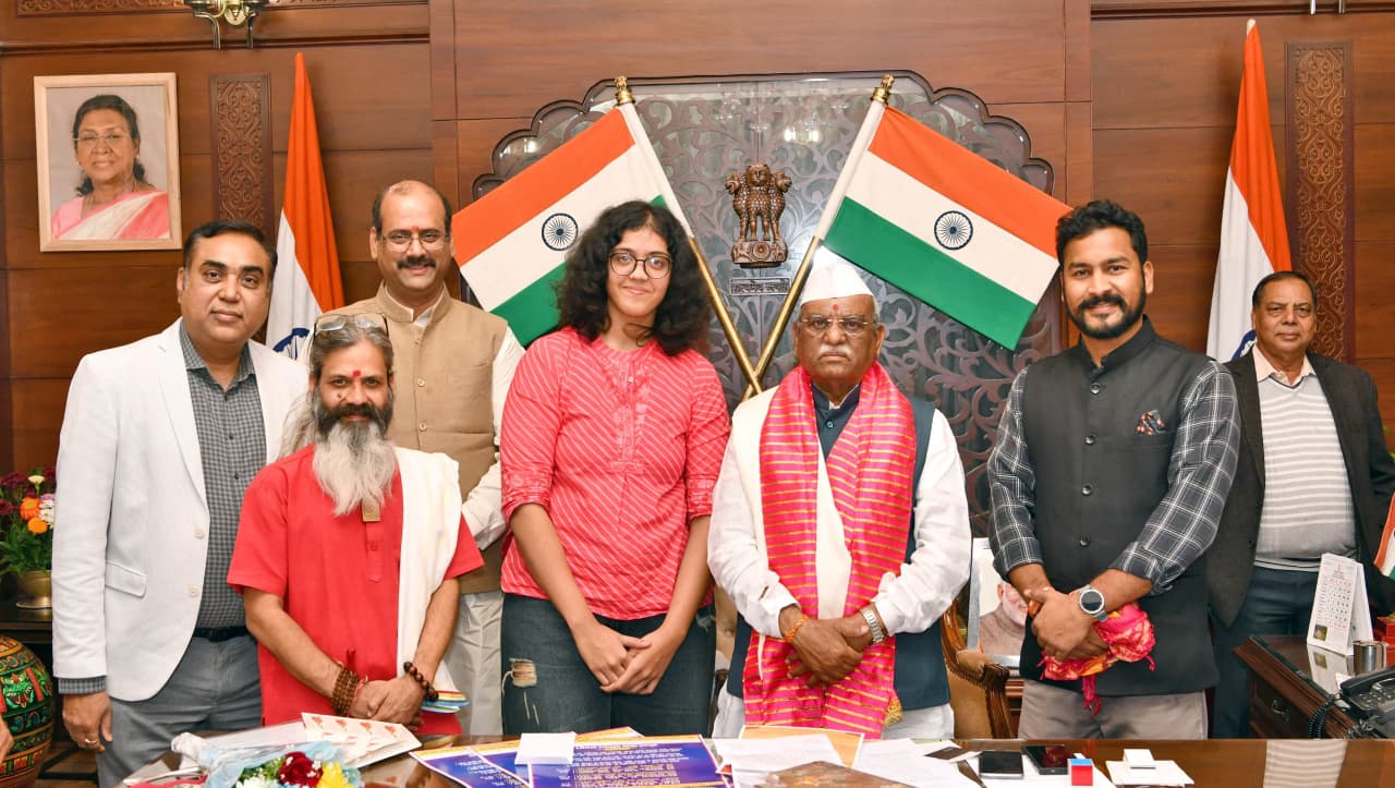 गीता जयंती से 21 दिवसीय राजस्थान गीता महोत्सव 2025 का शंखनाद गीता जयंती से 21 दिवसीय राजस्थान गीता महोत्सव 2025 का शंखनाद