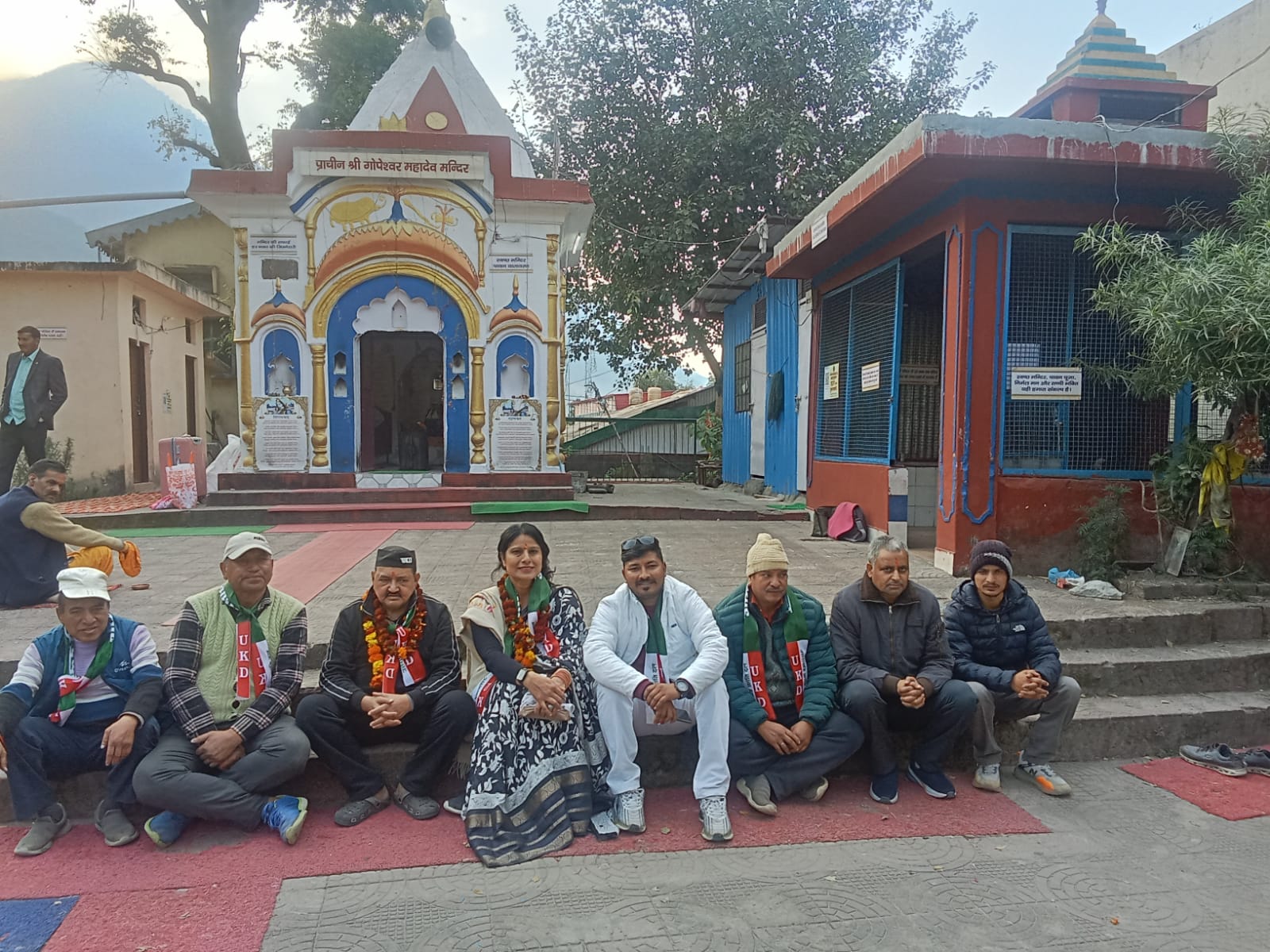 राष्ट्रीय पार्टियों की कथनी और करनी का अन्तर .. राष्ट्रीय पार्टियों की कथनी और करनी का अन्तर ..