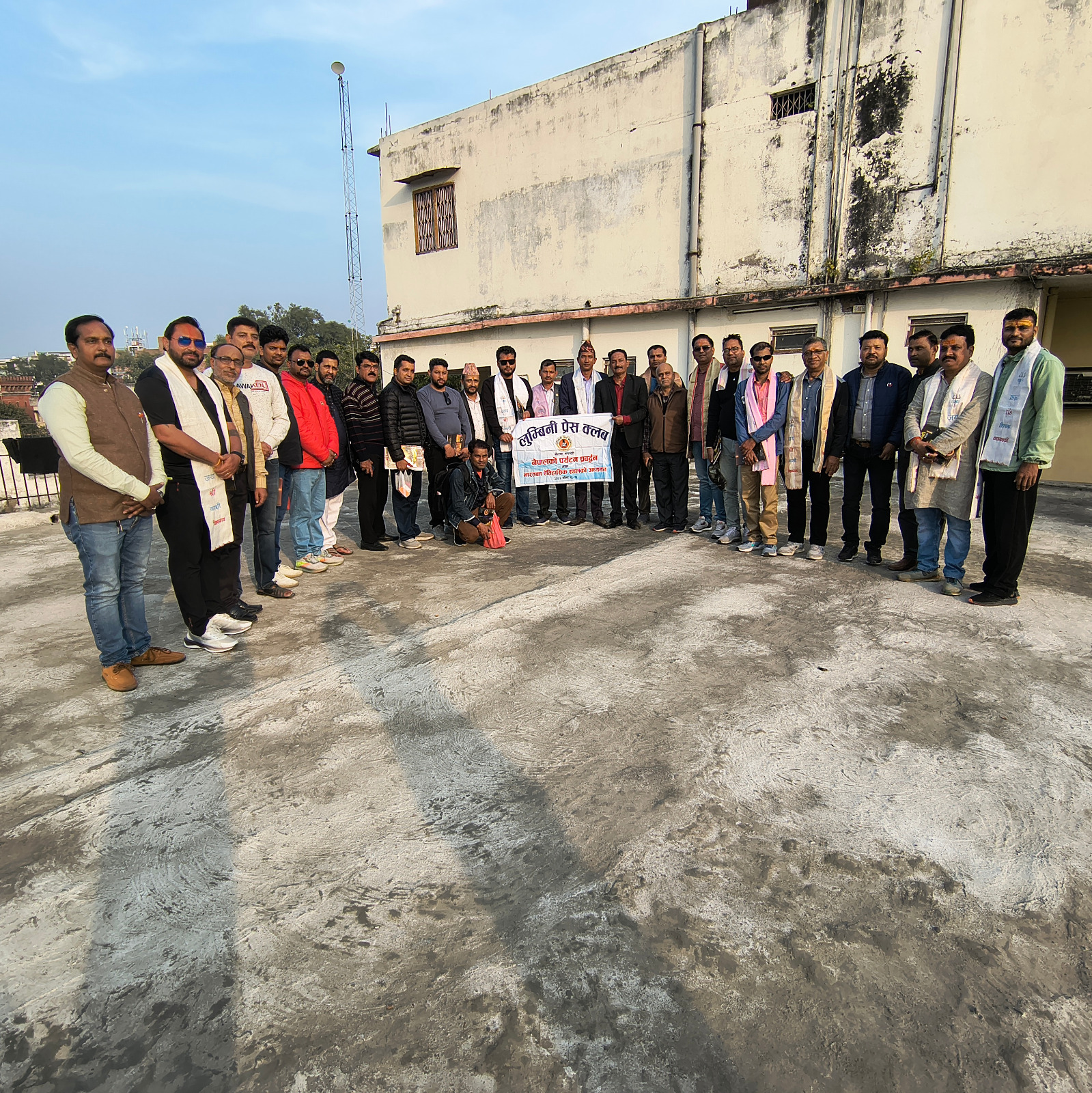 A group of Nepali journalists at Paradkar Bhavan A group of Nepali journalists at Paradkar Bhavan