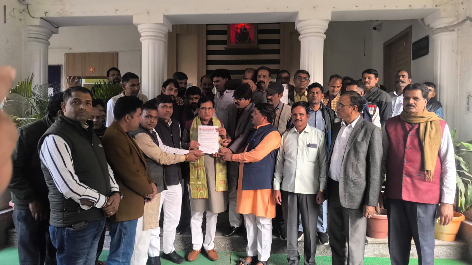 भाजपा प्रदेश कार्यकारिणी में सेन समाज को जगह नहीं देने पर जताई नाराजगी भाजपा प्रदेश कार्यकारिणी में सेन समाज को जगह नहीं देने पर जताई नाराजगी